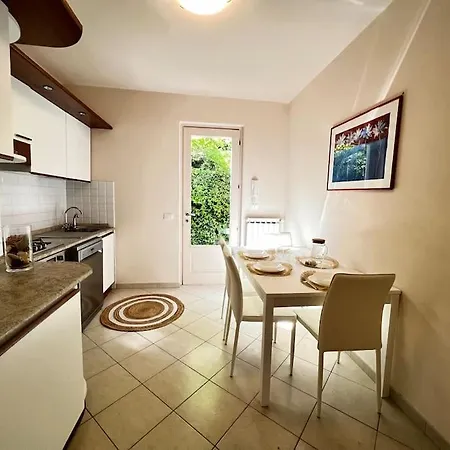 Вилла Donati 6 In Centro Dei Marmi Форте-деи-Марми