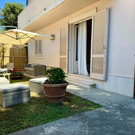 Donati 6 In Centro Dei Marmi Форте-деи-Марми
