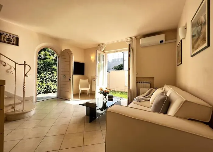 Villa Donati 6 In Centro Dei Marmi